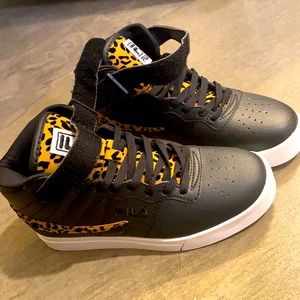 Fila shoes leopard print black and white size 7